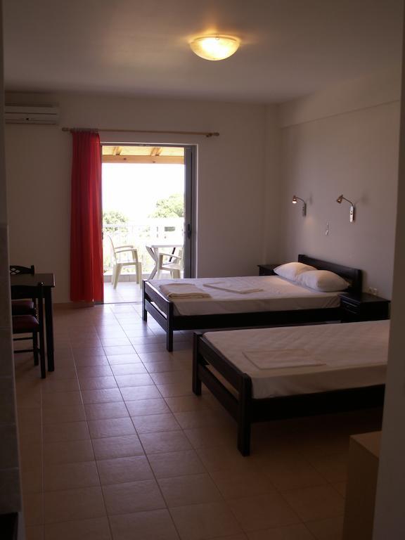 Kastro Beach Hotel Kastro-Kyllini Quarto foto